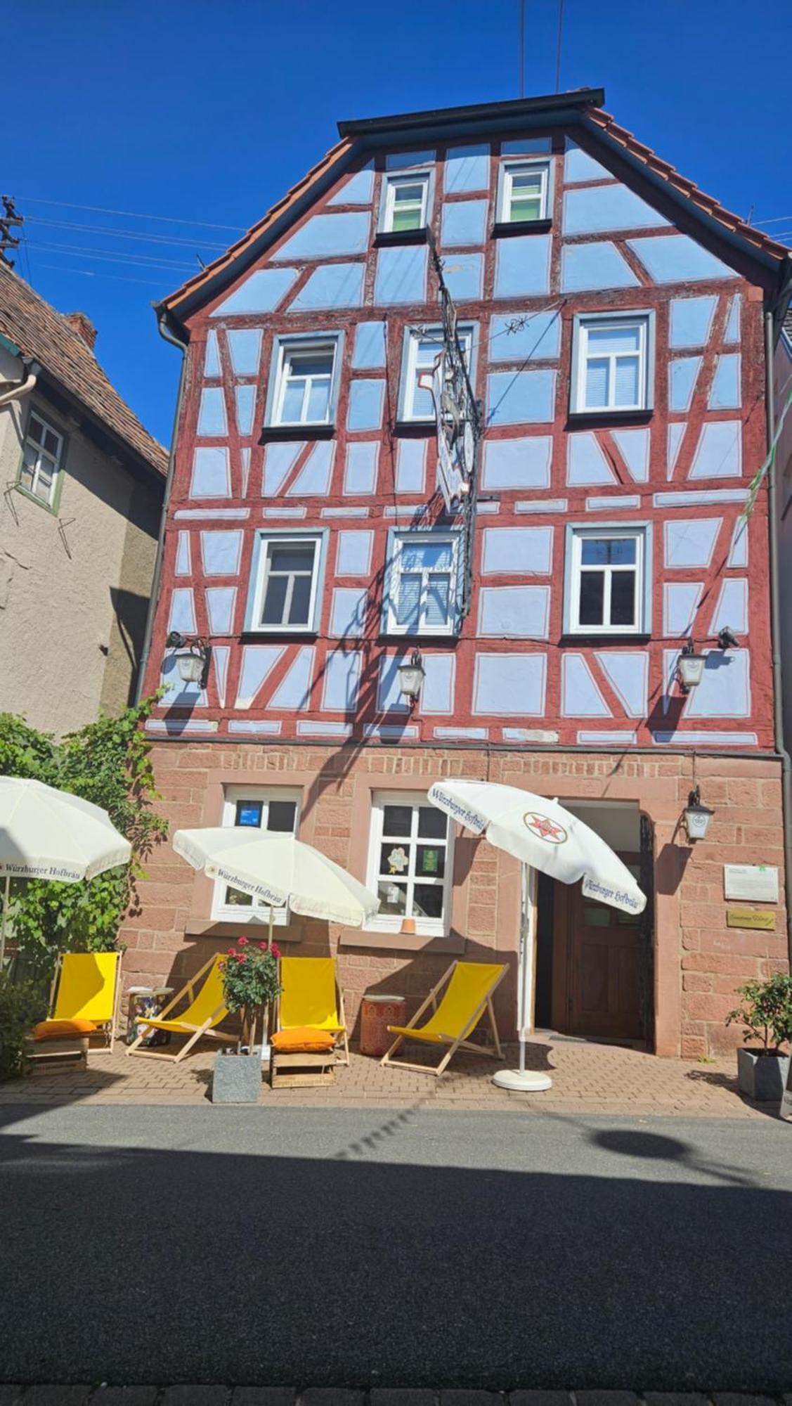 Brunnenputzer Pension Restaurant キュルスハイム エクステリア 写真